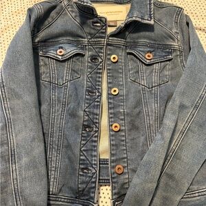 ANTHROPOLOGIE- Pilcro Classic Blue Denim Jacket size small never worn